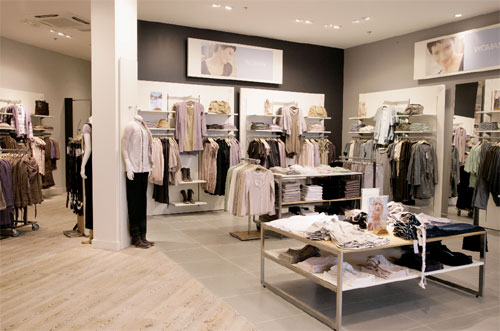Somewhere ouvre sa première boutique femmes! Source: www.fashionmag.com